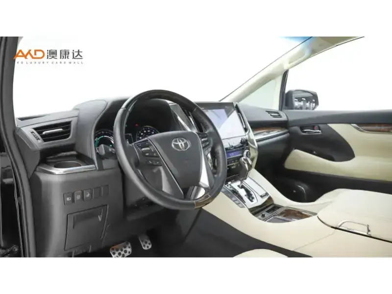 2020 Toyota Alphard с пробегом 57 900 км