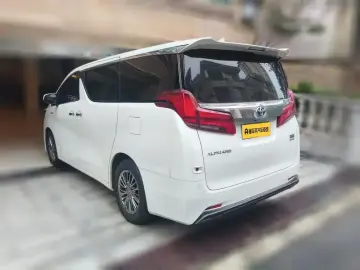 2020 Toyota Alphard с пробегом 105 100 км