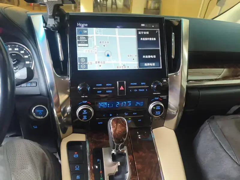 2020 Toyota Alphard с пробегом 105 100 км