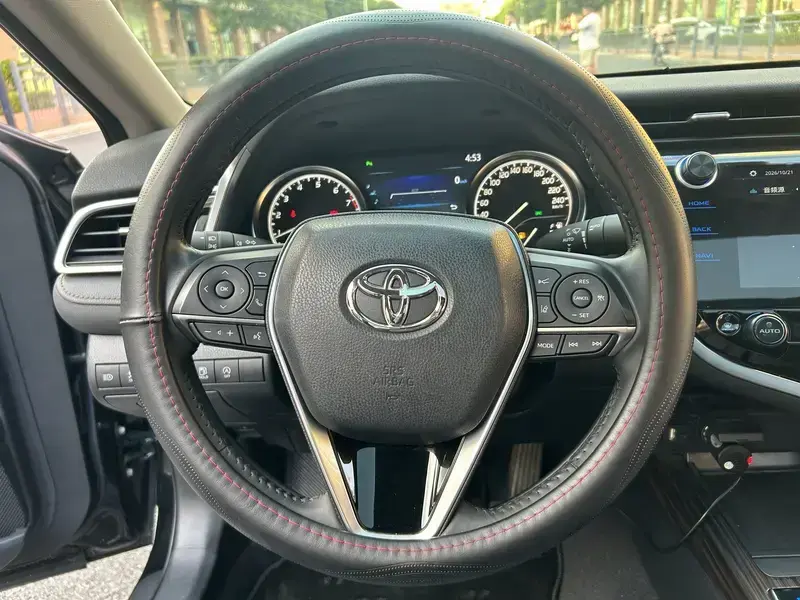 2019 Toyota Camry с пробегом 30 000 км