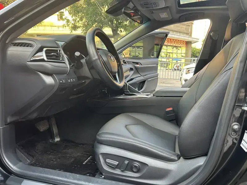 2019 Toyota Camry с пробегом 30 000 км