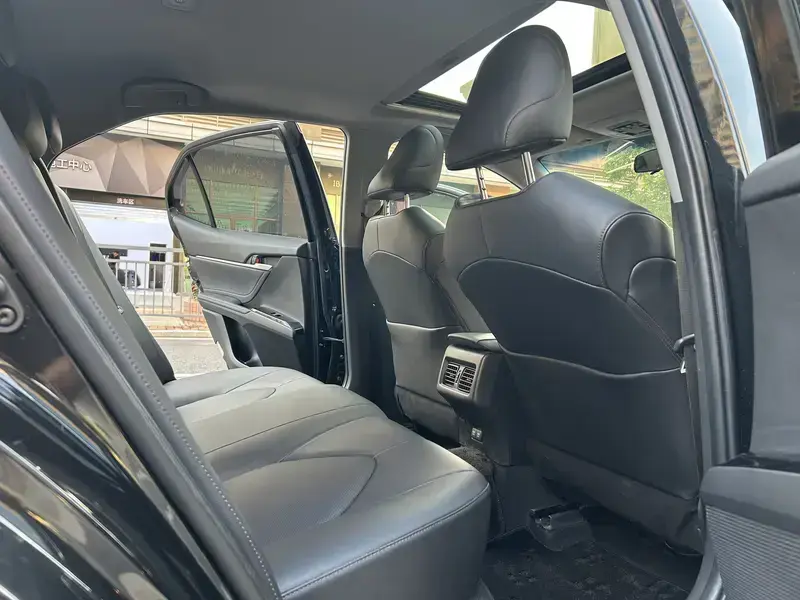 2019 Toyota Camry с пробегом 30 000 км