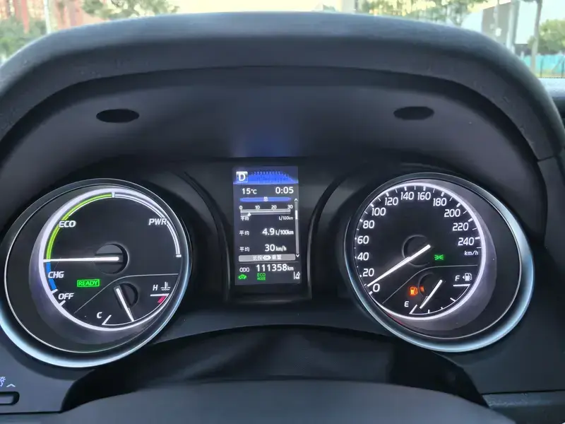 2021 Toyota Camry с пробегом 111 000 км