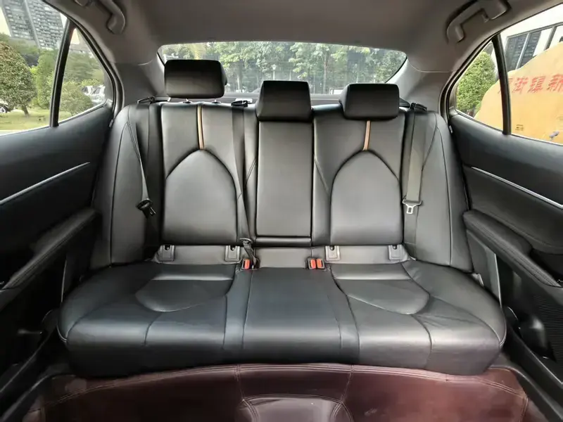 2023 Toyota Camry с пробегом 74 000 км