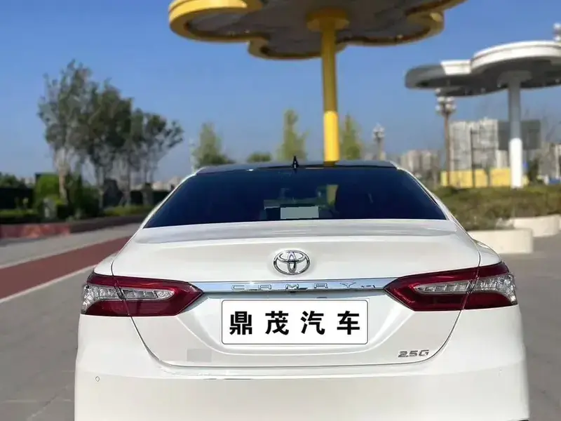 2021 Toyota Camry с пробегом 31 000 км