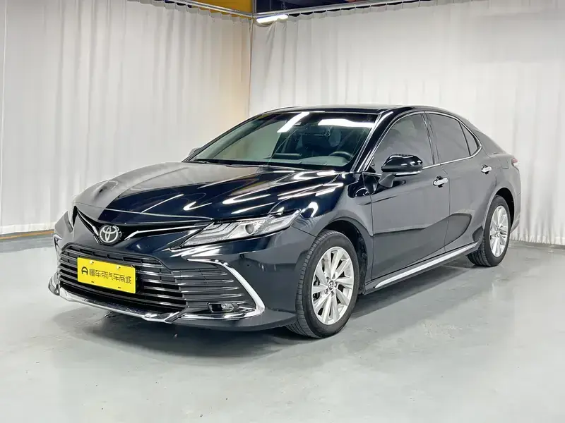 2023 Toyota Camry с пробегом 56 600 км