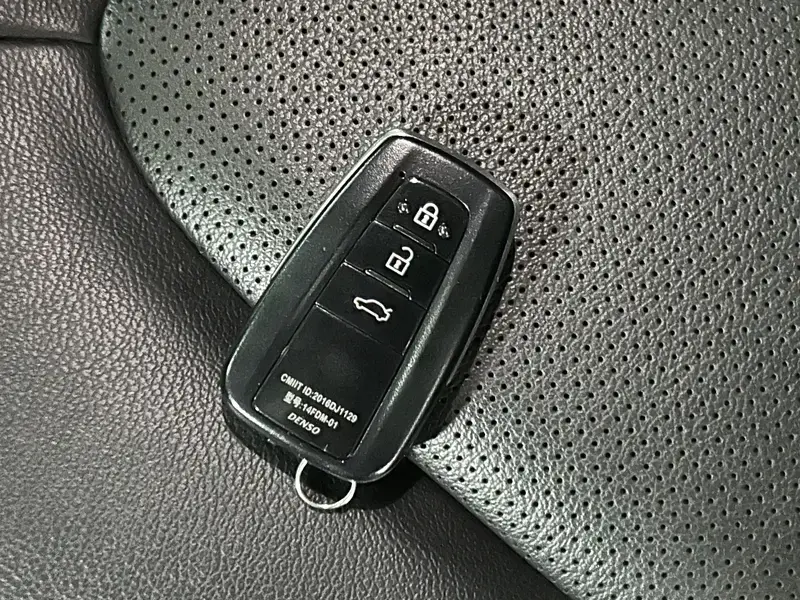 2023 Toyota Camry с пробегом 56 600 км