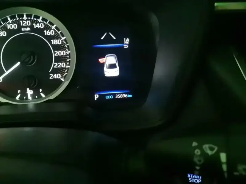 2021 Toyota Corolla с пробегом 36 000 км