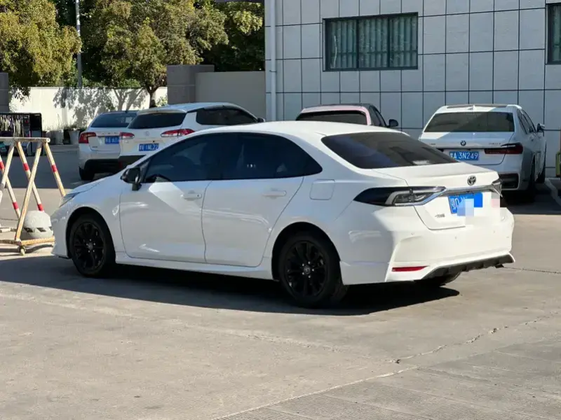 2021 Toyota Corolla с пробегом 33 000 км