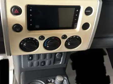 2022 Toyota FJ Cruiser с пробегом 3 000 км