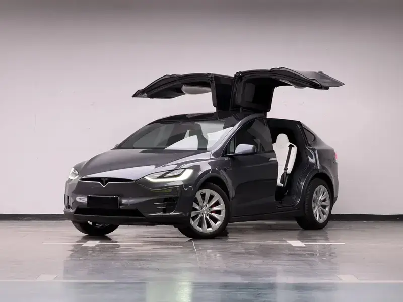 2019 Tesla Model X с пробегом 156 000 км