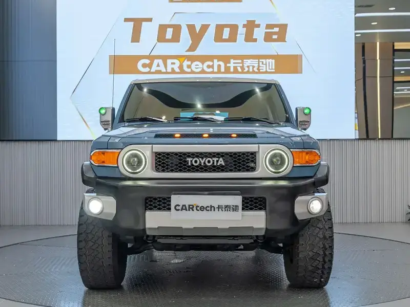 2019 Toyota FJ Cruiser с пробегом 144 800 км