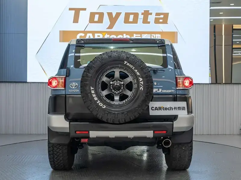 2019 Toyota FJ Cruiser с пробегом 144 800 км