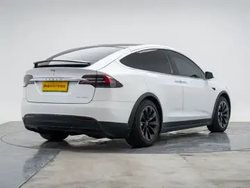 2020 Tesla Model X с пробегом 143 700 км