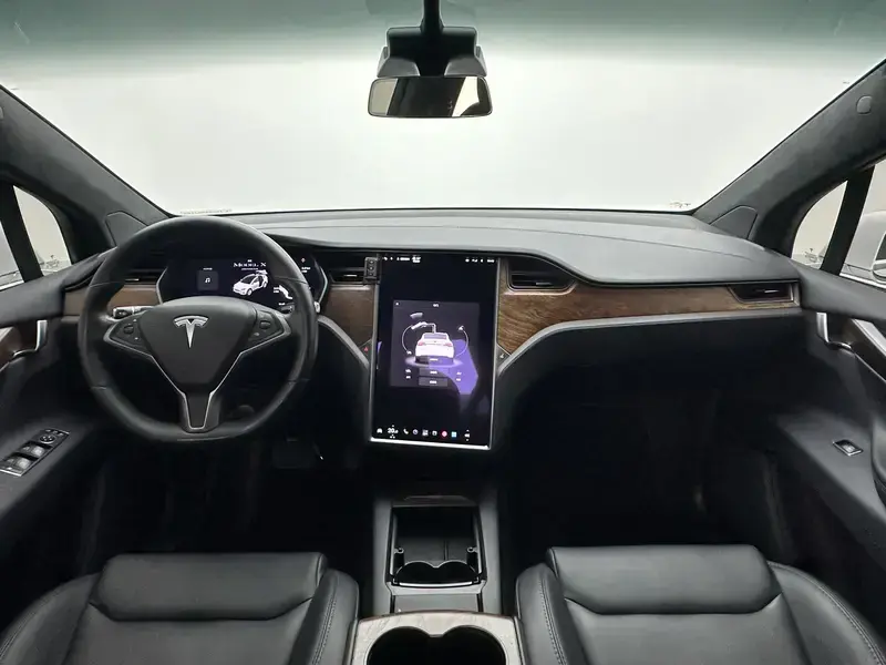 2020 Tesla Model X с пробегом 143 700 км