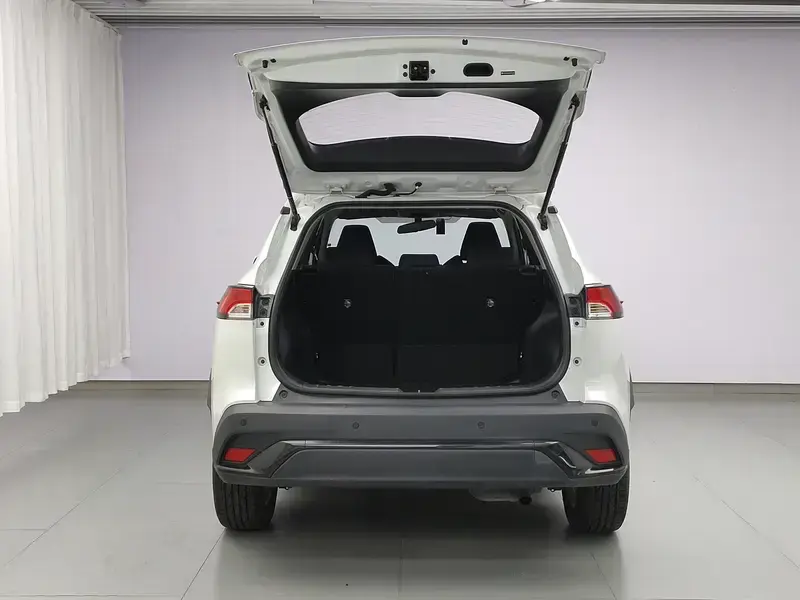 2023 Toyota Frontlander с пробегом 8 500 км