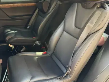 2019 Tesla Model X с пробегом 74 000 км
