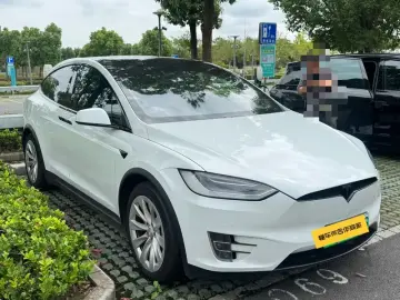 2019 Tesla Model X с пробегом 220 000 км