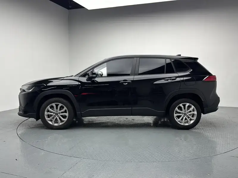 2024 Toyota Frontlander с пробегом 1 800 км