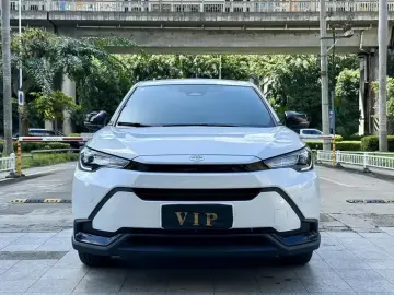 2026 Toyota Frontlander с пробегом 4 000 км