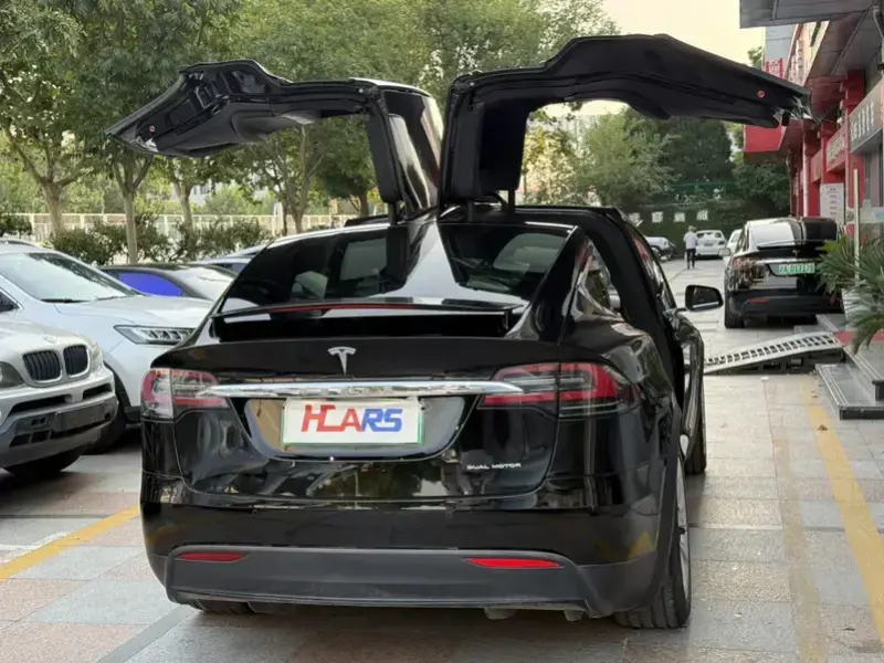 2019 Tesla Model X с пробегом 101 000 км