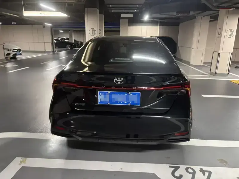 2026 Toyota Avalon с пробегом 5 600 км