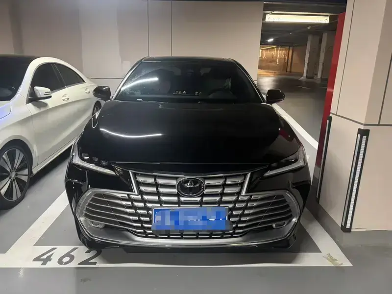 2026 Toyota Avalon с пробегом 5 600 км