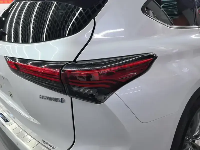 2023 Toyota Highlander с пробегом 96 000 км
