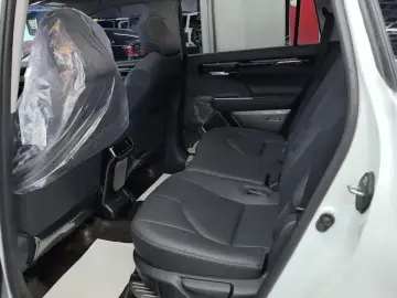 2023 Toyota Highlander с пробегом 96 000 км