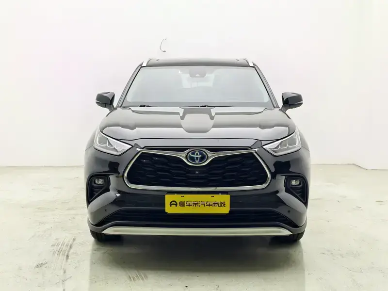 2022 Toyota Highlander с пробегом 79 300 км