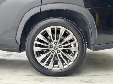 2022 Toyota Highlander с пробегом 79 300 км