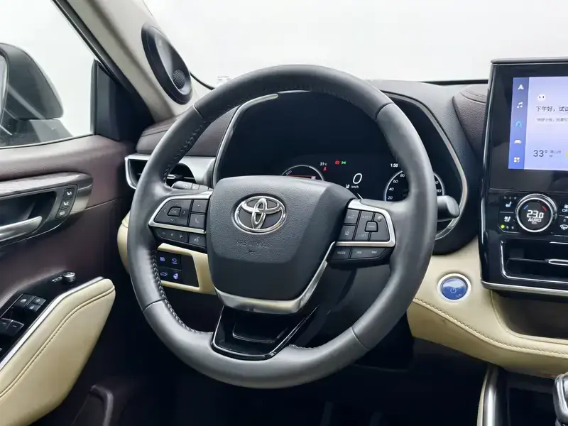2022 Toyota Highlander с пробегом 79 300 км