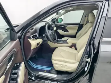 2022 Toyota Highlander с пробегом 79 300 км