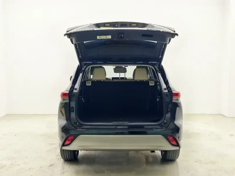 2022 Toyota Highlander с пробегом 79 300 км