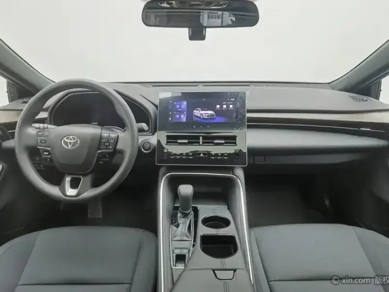 2024 Toyota Avalon с пробегом 12 700 км
