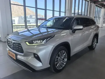 2022 Toyota Highlander с пробегом 35 800 км