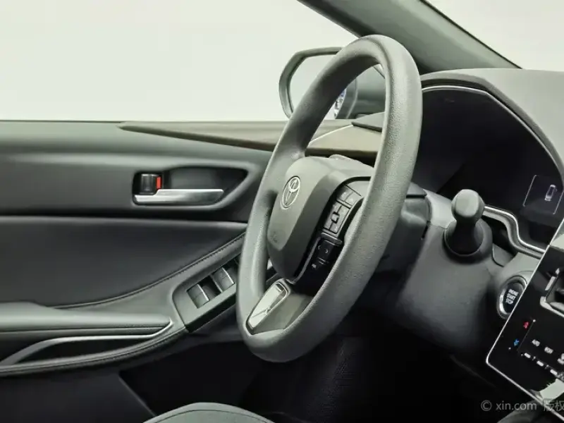 2024 Toyota Avalon с пробегом 12 700 км