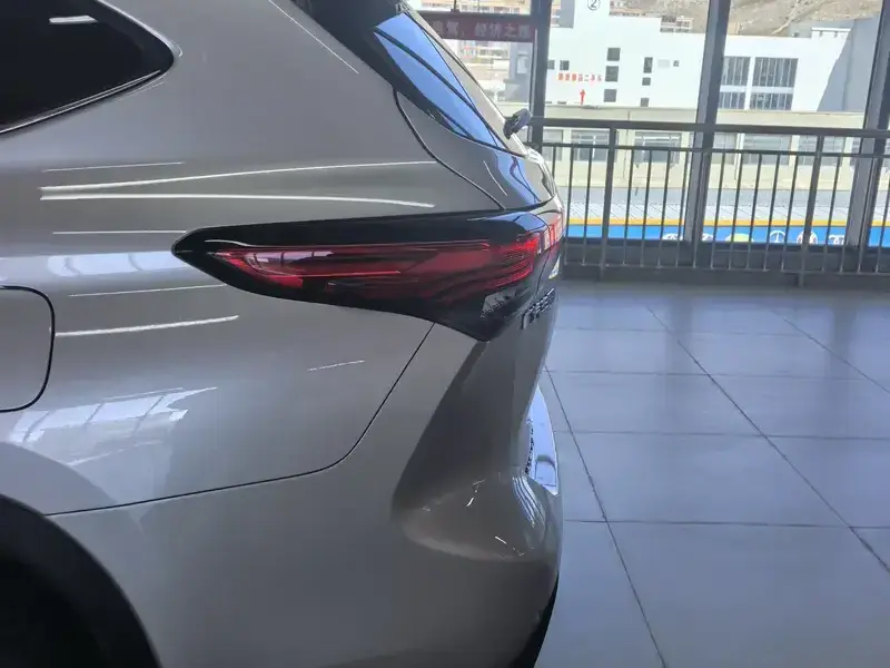 2022 Toyota Highlander с пробегом 35 800 км