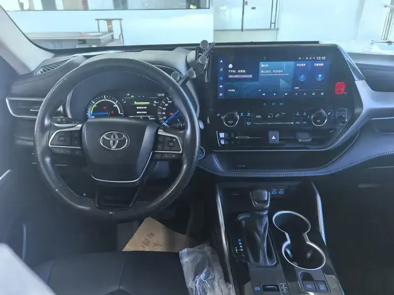 2022 Toyota Highlander с пробегом 35 800 км
