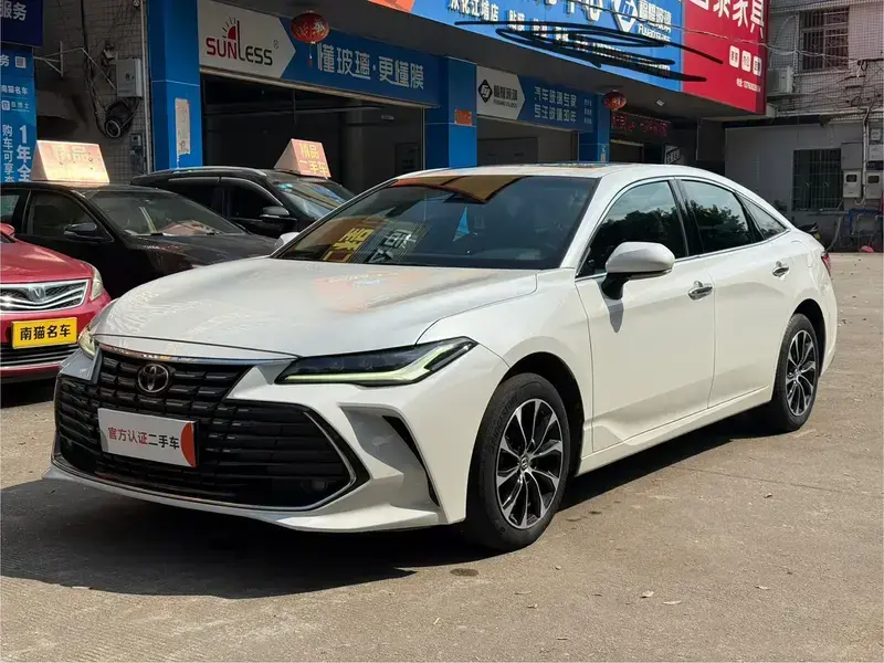 2023 Toyota Avalon с пробегом 118 000 км