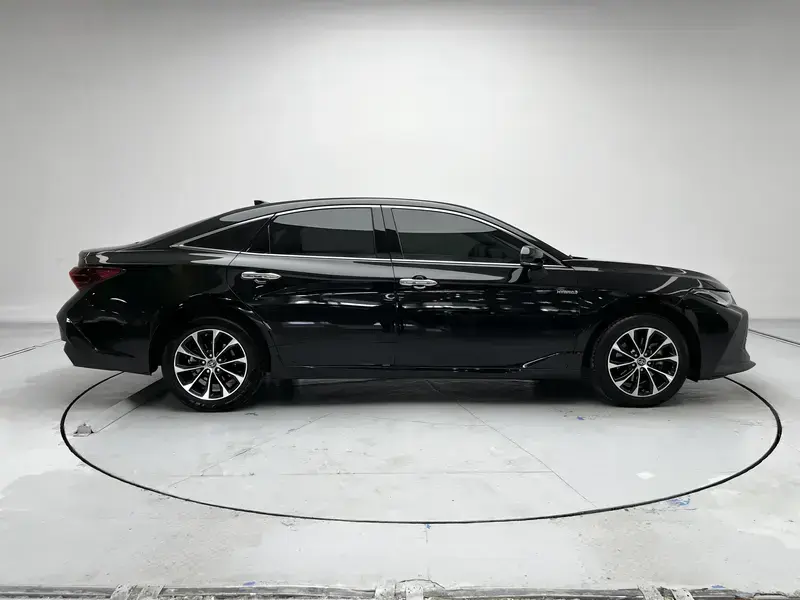 2022 Toyota Avalon с пробегом 48 100 км