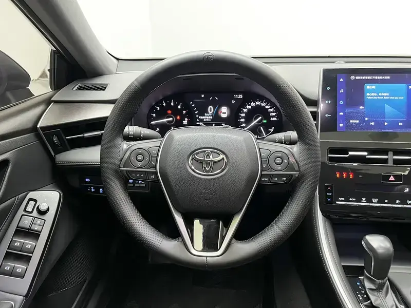 2022 Toyota Avalon с пробегом 48 100 км