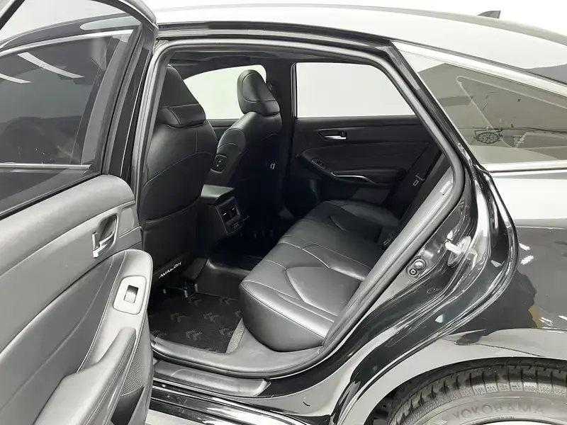 2022 Toyota Avalon с пробегом 48 100 км