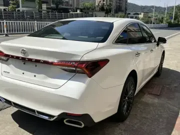 2019 Toyota Avalon с пробегом 79 600 км
