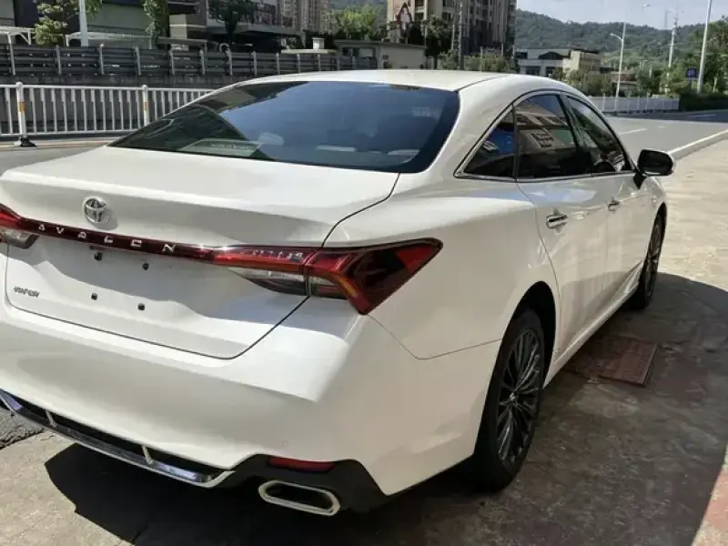 2019 Toyota Avalon с пробегом 79 600 км