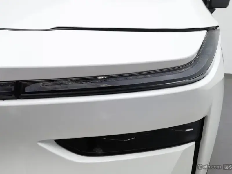 2025 Toyota bZ3X с пробегом 5 800 км