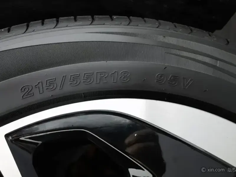 2025 Toyota bZ3X с пробегом 5 800 км