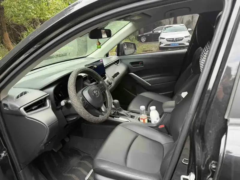 2023 Toyota Corolla Cross с пробегом 13 000 км