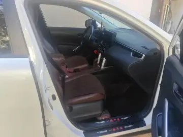 2024 Toyota Corolla Cross с пробегом 19 000 км