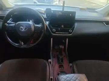 2024 Toyota Corolla Cross с пробегом 19 000 км